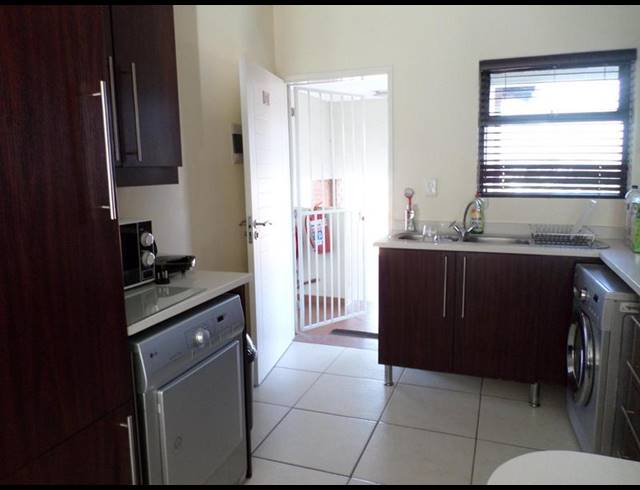 2 BEDROOM APARTMENT FOR SALE IN GREENSTONE HILL